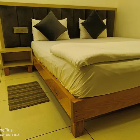 Good Vibes Hotel-2